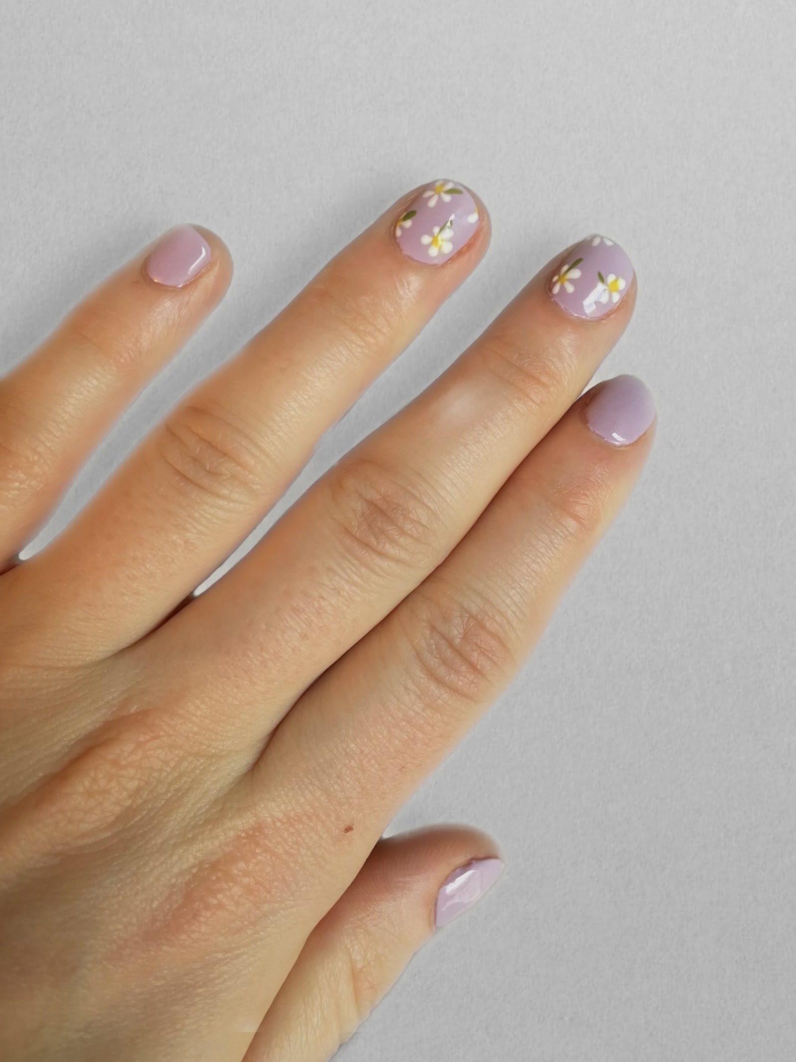 The Beehive nail photo 5