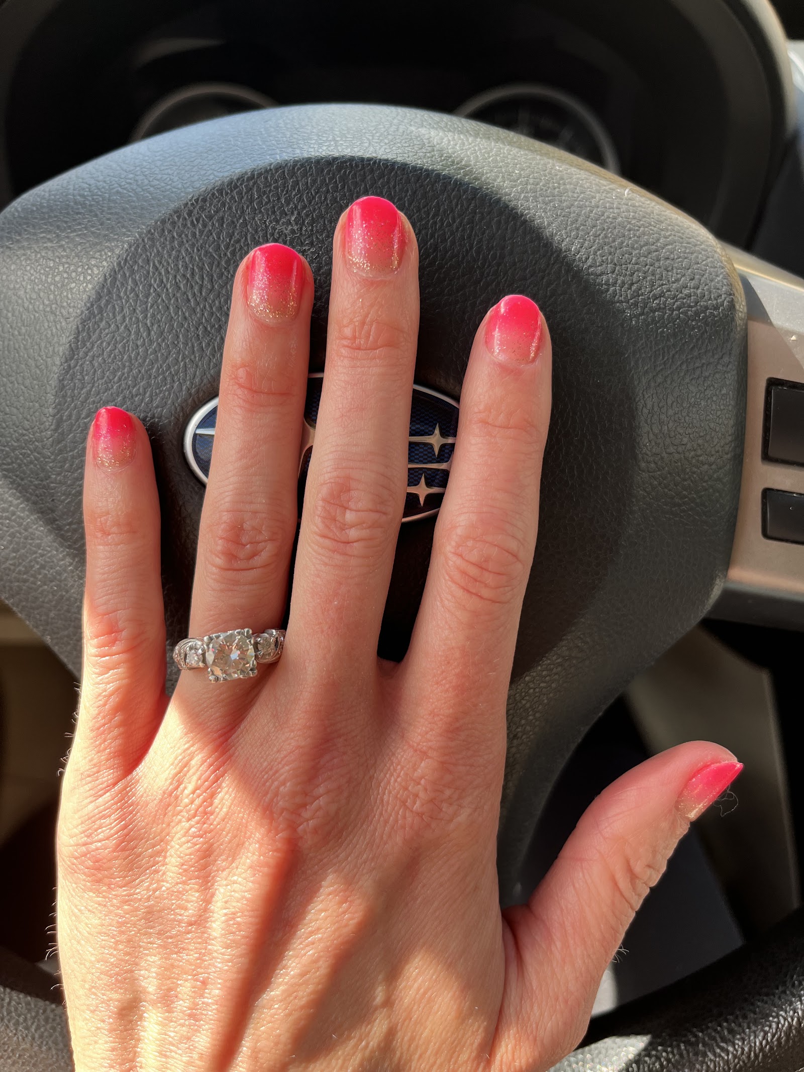 The Beehive nail photo 6